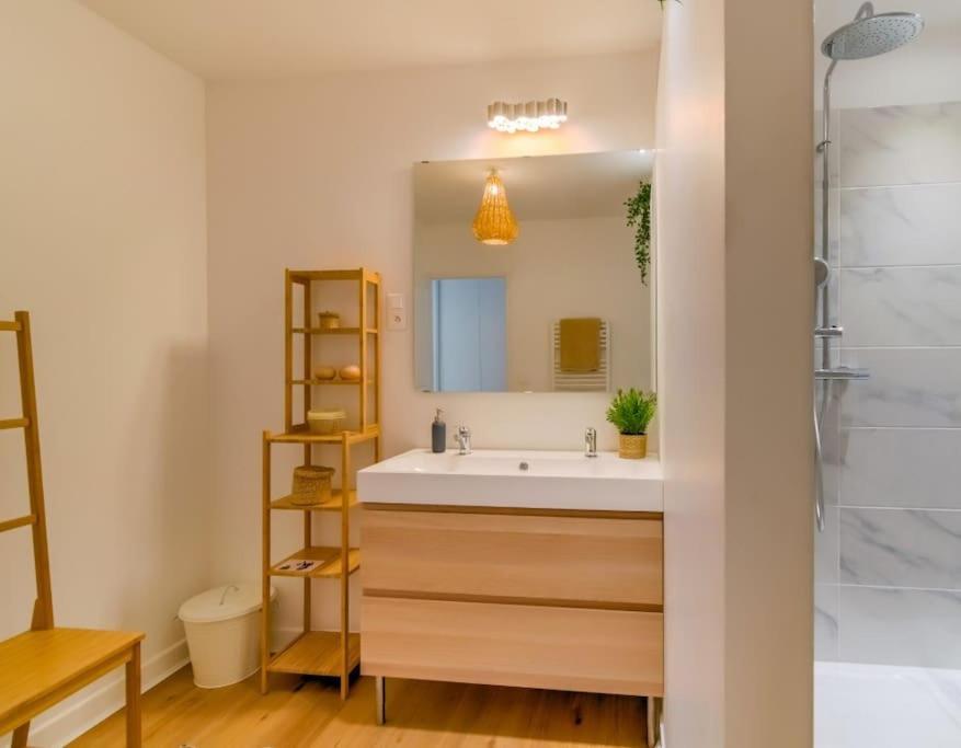 2 Bedroom Apartment In The Heart Of Марсель Екстер'єр фото